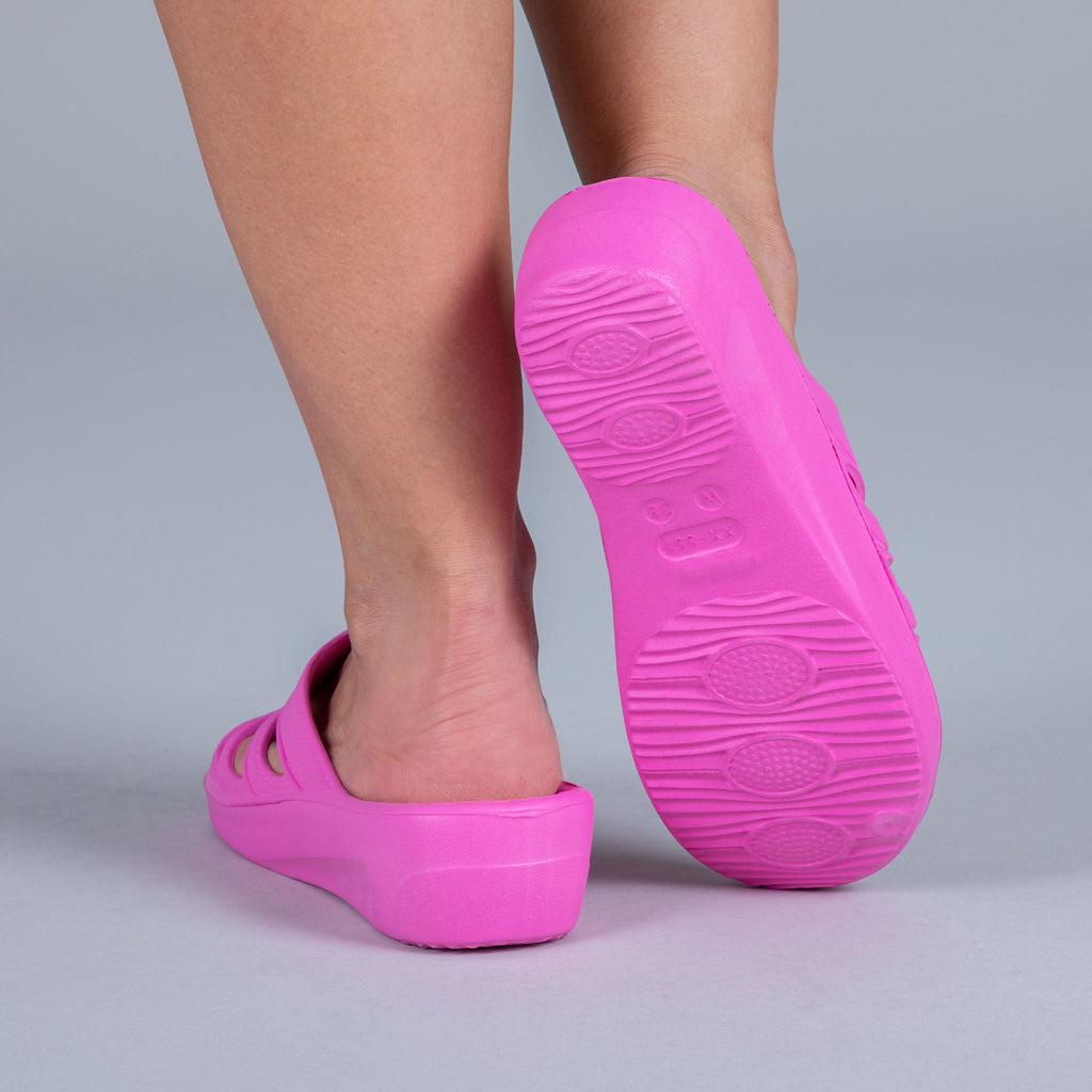 Pawsitively Classic Slide Sandals