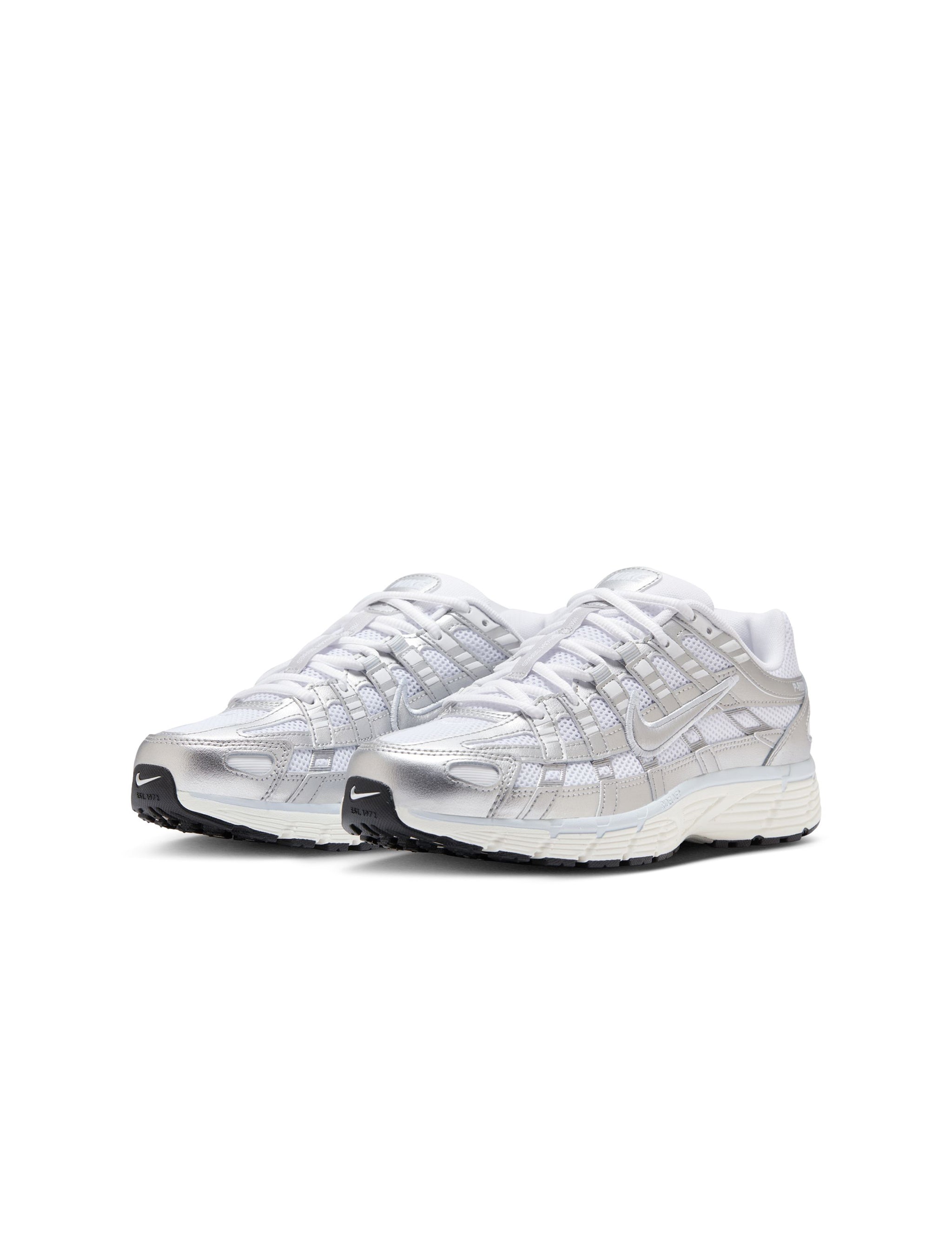 Nike Womens P-6000 - White/Metallic Silver