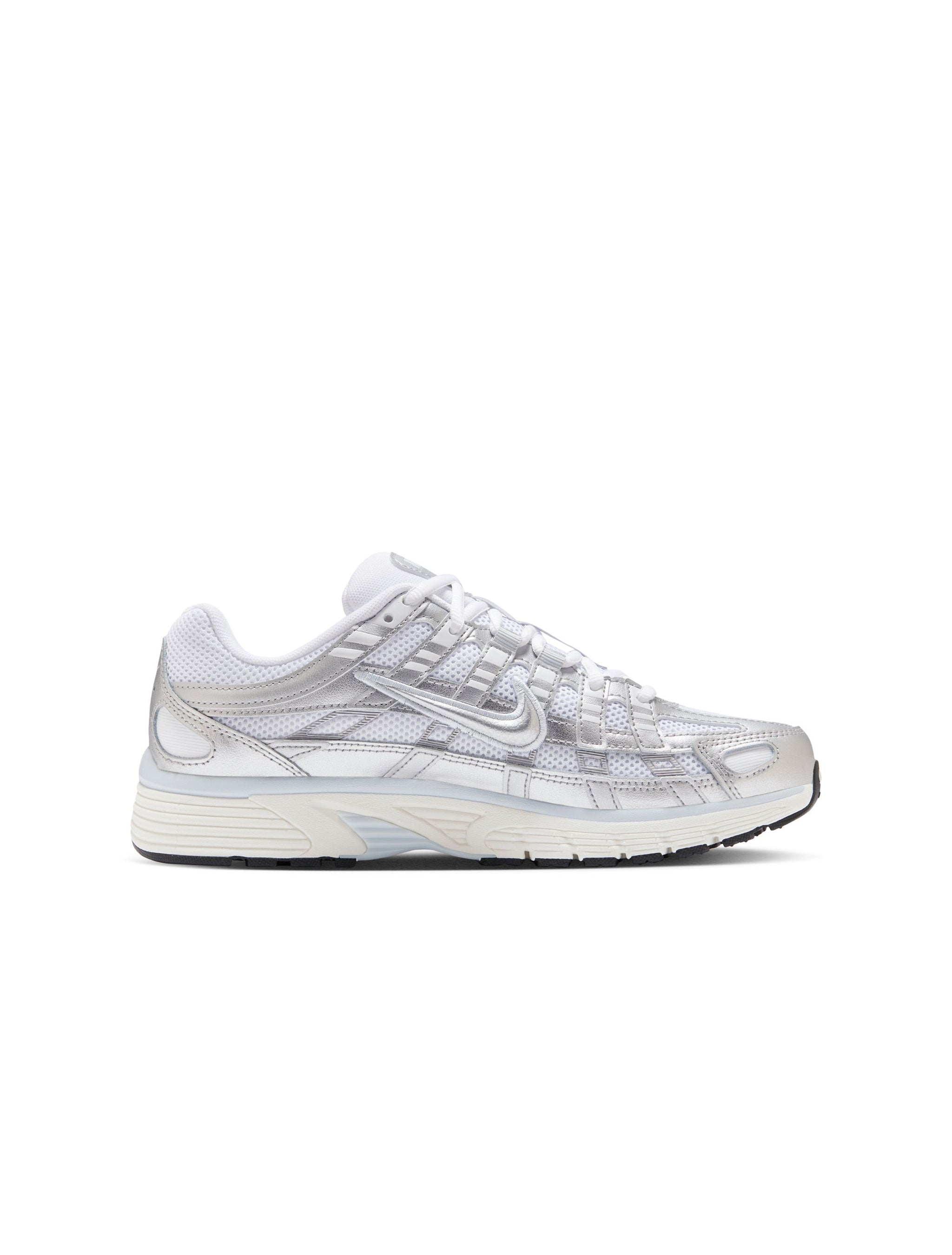 Nike Womens P-6000 - White/Metallic Silver