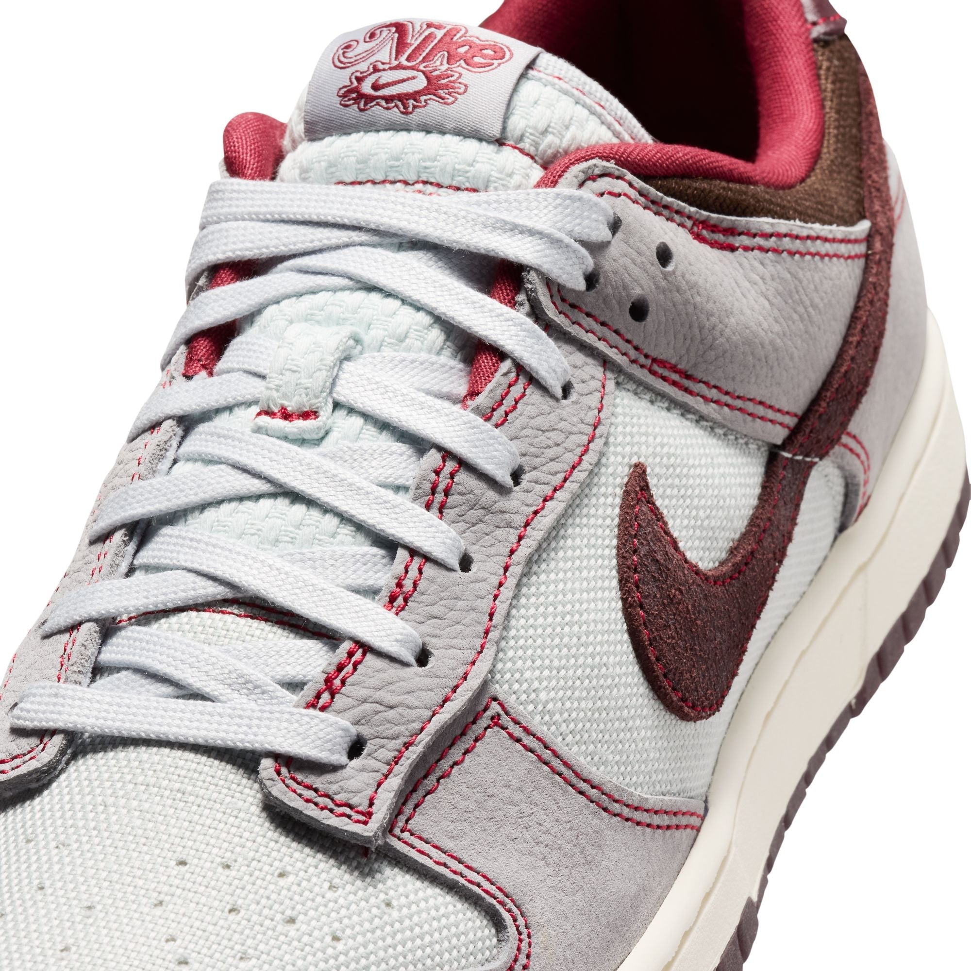 Nike Mens Dunk Low Retro SE - Pure Platinum