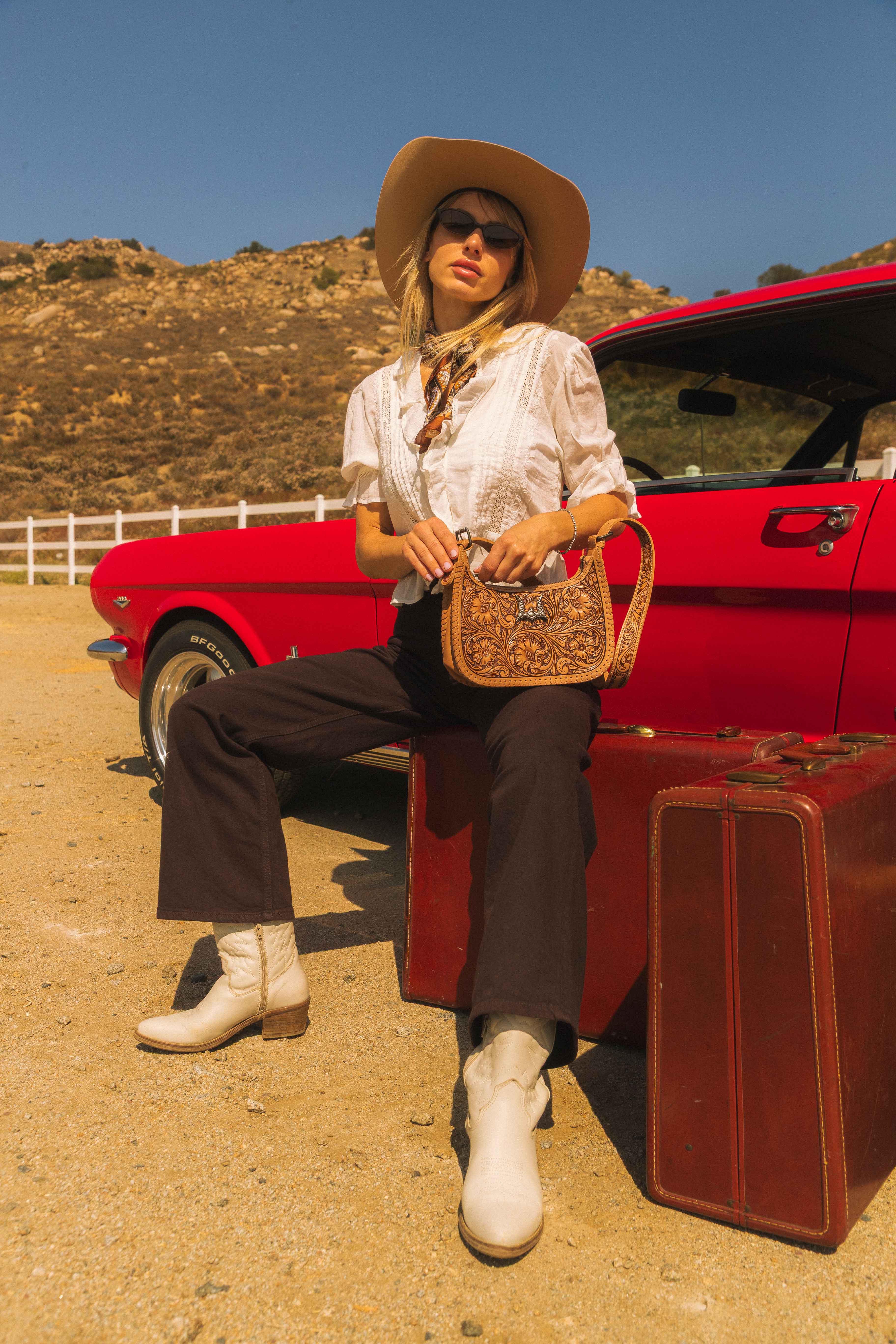 Handtooled Dannia Large Purse - Saddle Brown