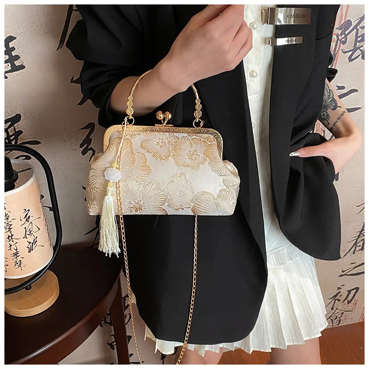 Chinese Style Embroidered Shoulder Bag | Elegant Handbag & Retro Small Square Bag (Wedding Party Luxury Designer Women's Evening Clutch)