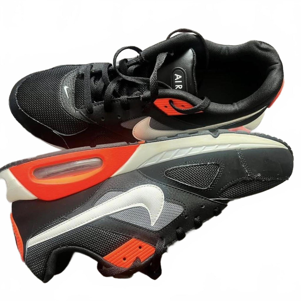 Nike Air Max Black and Red Athletic Sneakers Size 12