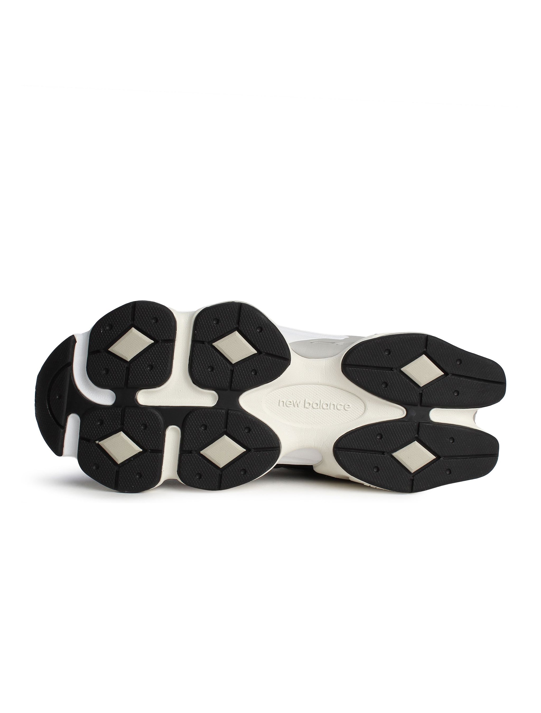 New Balance Mens 9060 Lifestyle Shoes - Black/White