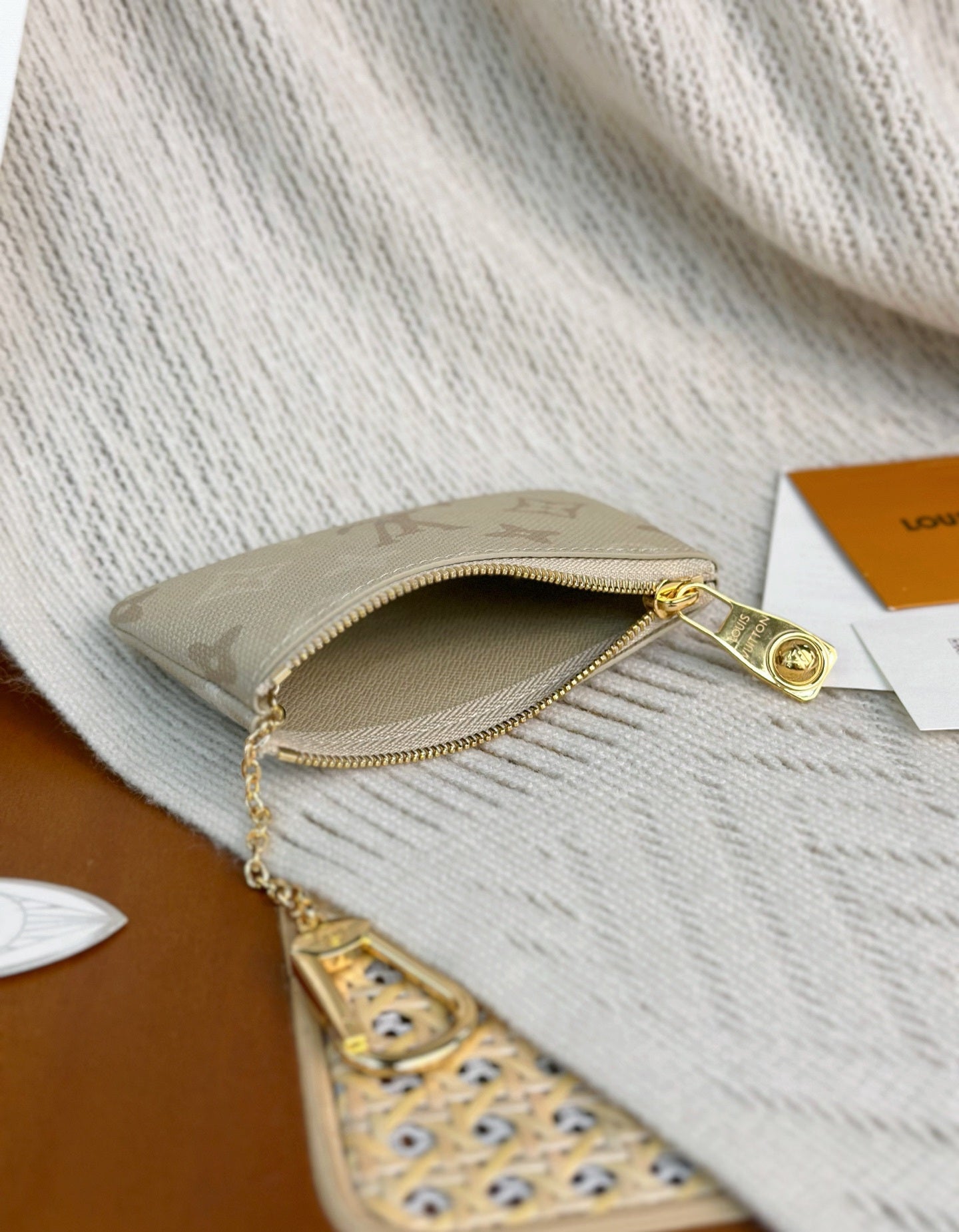 LV Key& Card Pouch
